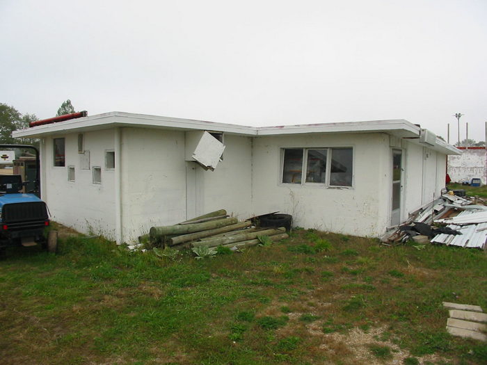 Big Rapids Drive-In Theatre - October 2002 Photo (newer photo)